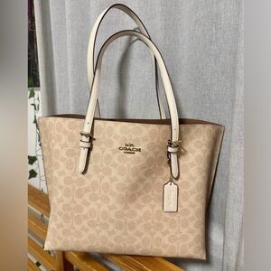 Coach mollie tote
